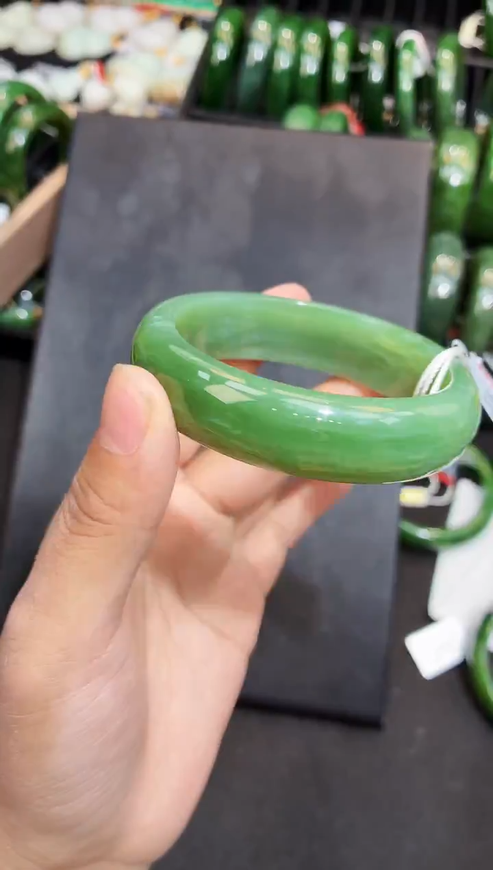 未镶嵌手镯和田玉58多样性发一微带结构