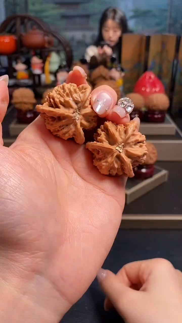 【闪购商品】文玩核桃吊坠A852盘山三棱38