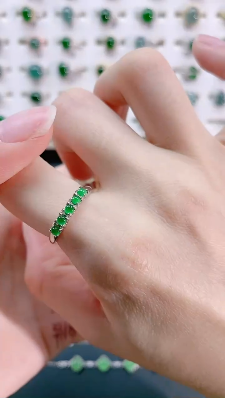 【闪购商品】翡翠戒指银S925镶嵌天然翡翠