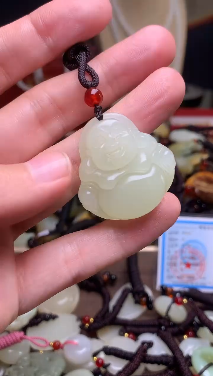 玉新疆料青海料清水吊坠