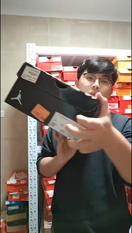 各种大牌断码孤品清仓   尺码38     编号 38