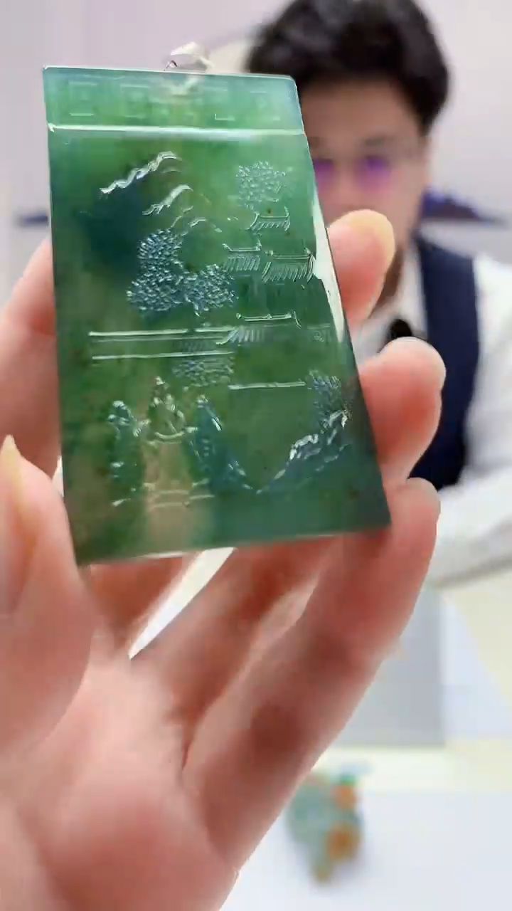 【闪购商品】定制翡翠未镶嵌4688zm-毛货挂件