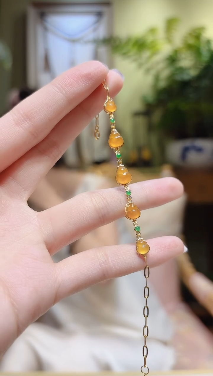 【闪购商品】翡翠手链18K金镶嵌黄葫芦翡翠手链