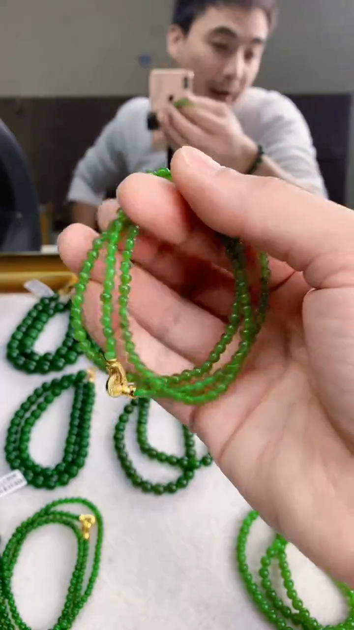项链未镶嵌和田玉卡4无黑阳绿色