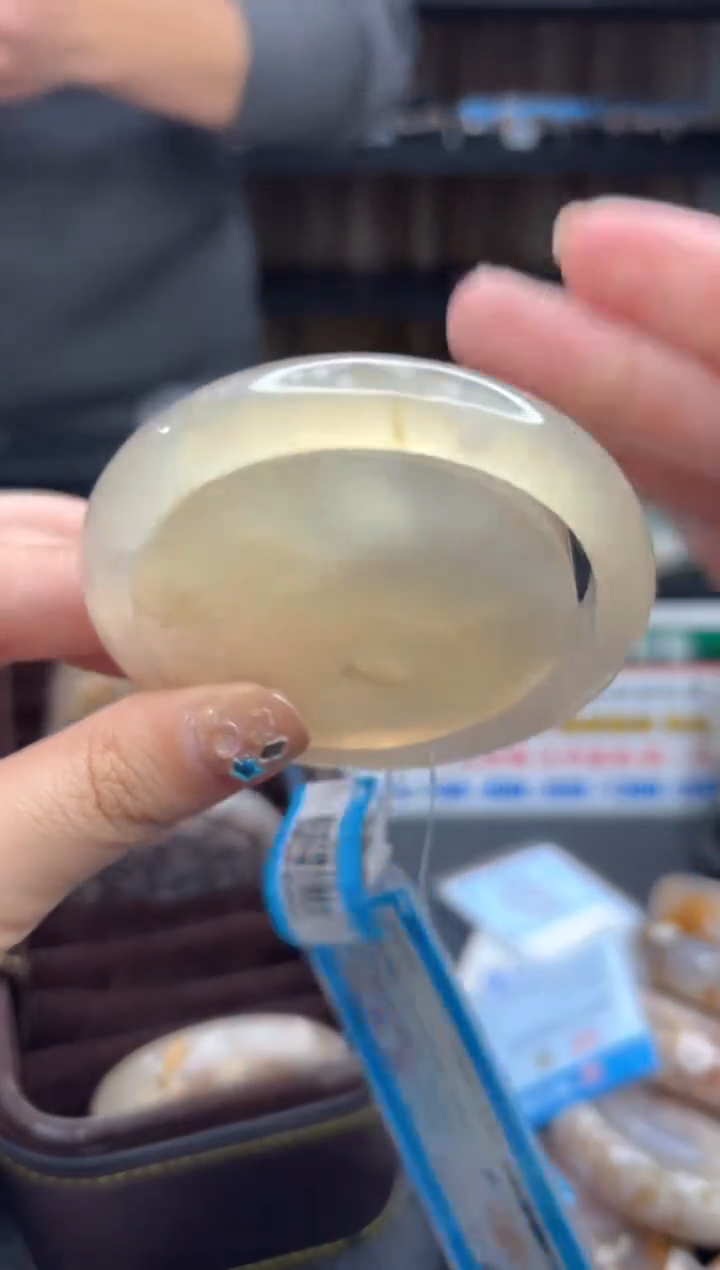 【闪购商品】石英质玉手镯未镶嵌123（58圈赠送镯心）