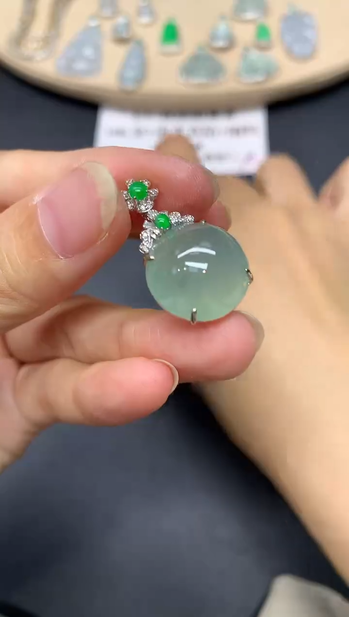 翡翠18K金镶嵌吊坠(不含链)蛋面【无服务费】