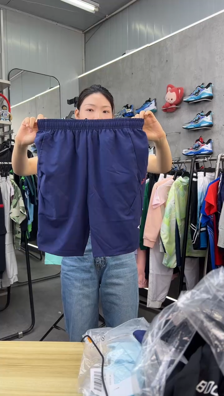 安踏儿童衣服尺码 ：140