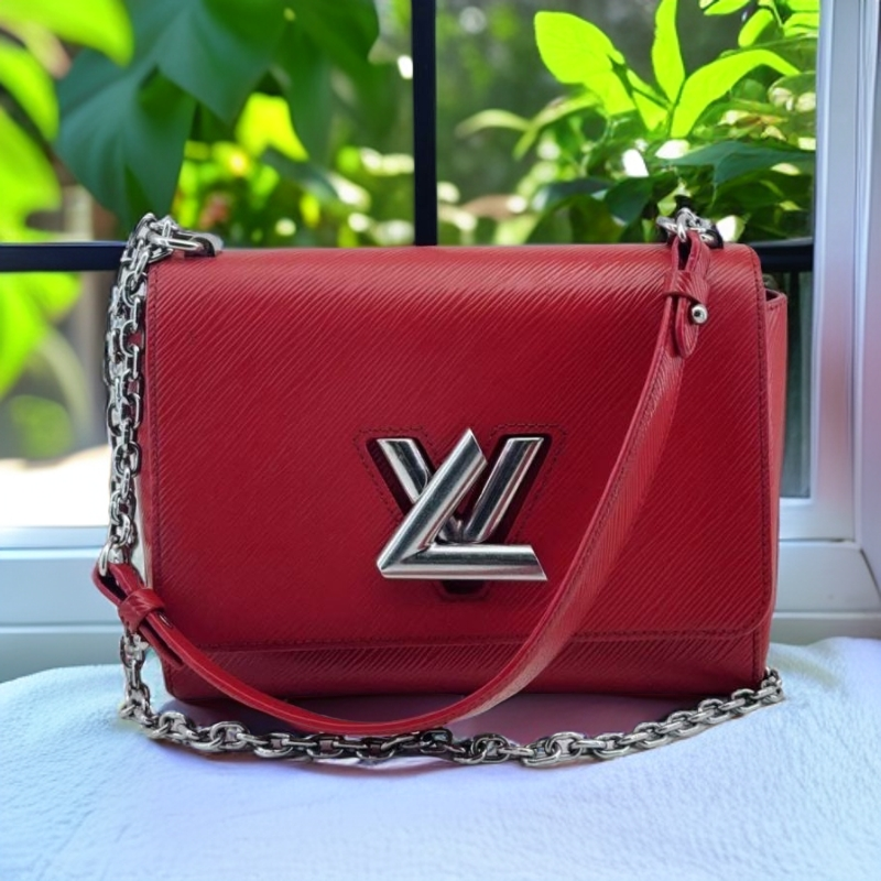 95新 LouisVuitton/路易威登 红色水波纹扭扭包 1736 3334