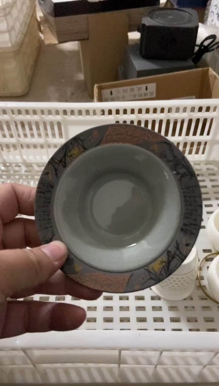 杯无运费险有瑕疵的摄影的产品有使用过的痕迹有点脏介意勿拍