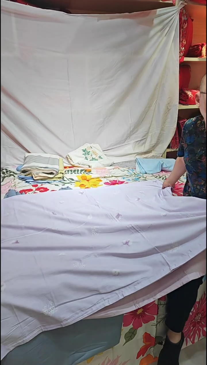 银鼠毛全棉被套2.0*2.3黄印