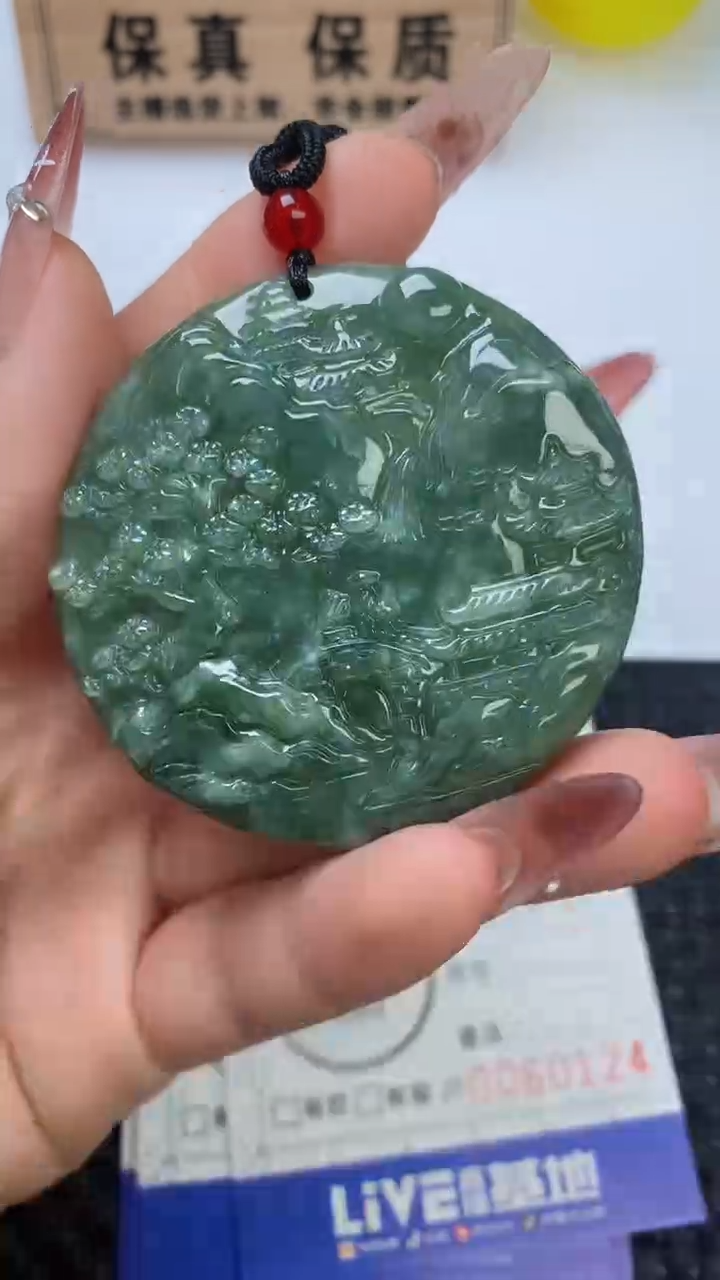 翡翠未镶嵌颈饰1111111111