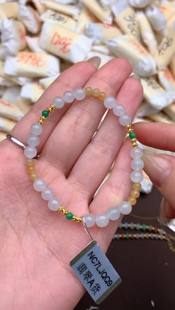 【闪购商品】翡翠挂件未镶嵌 一