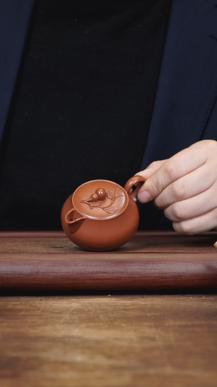 【闪购商品】紫砂茶壶130ml 福禄 朱泥