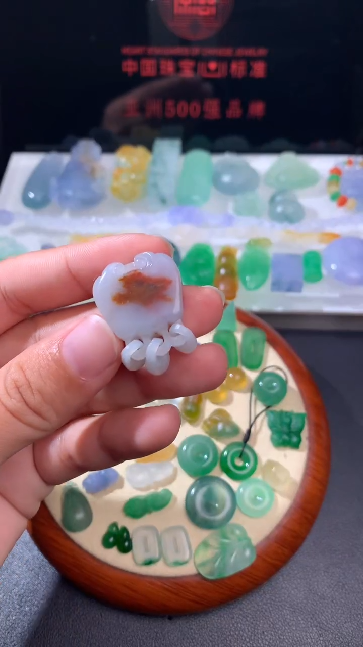 未镶嵌定制翡翠     