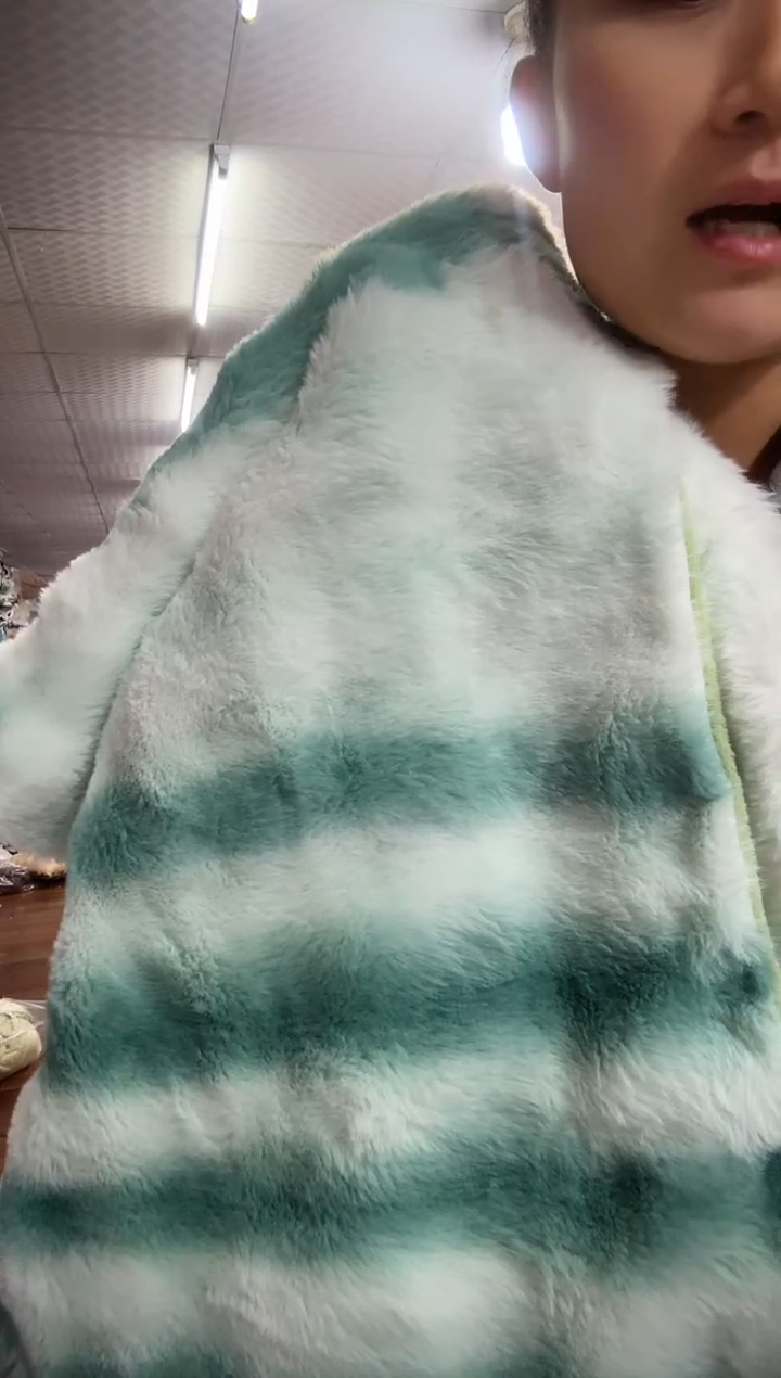 法兰绒绿色仿兔绒枕套一对