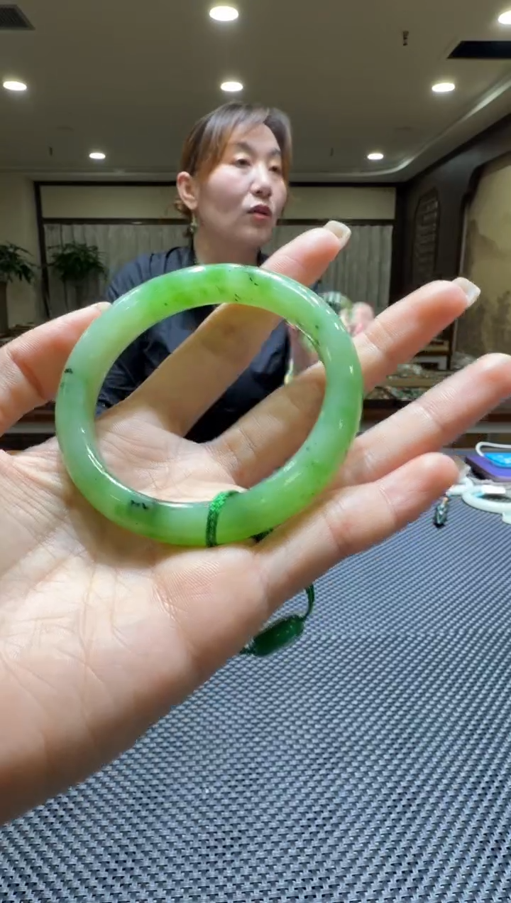 颈饰未镶嵌和田玉手镯58