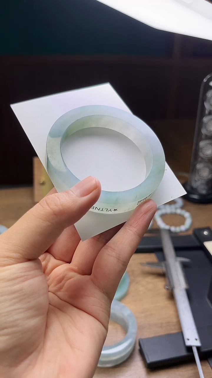 未镶嵌手镯定制翡翠守*定制