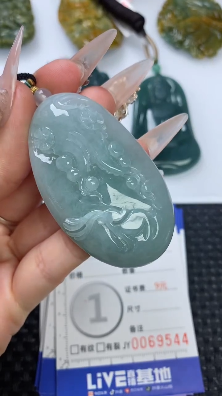 【闪购商品】翡翠颈饰未镶嵌1111111111111111