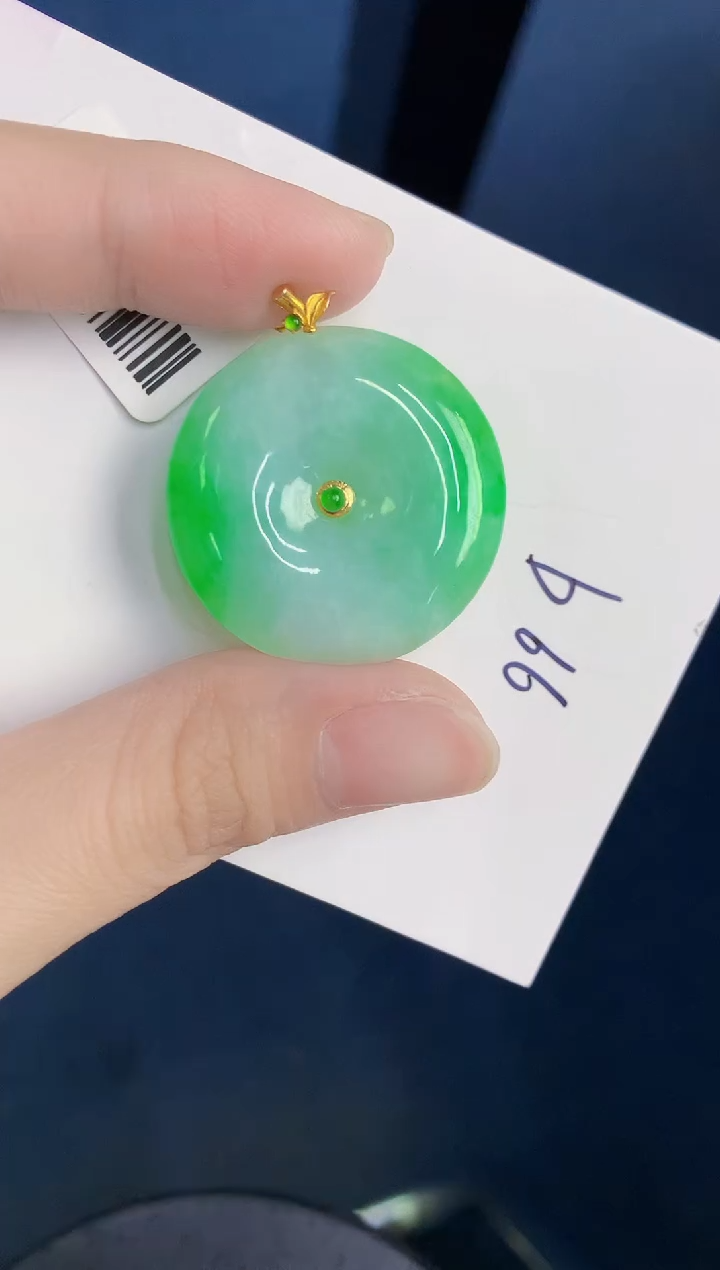 颈饰18K金镶嵌翡翠天然翡翠缅甸A货