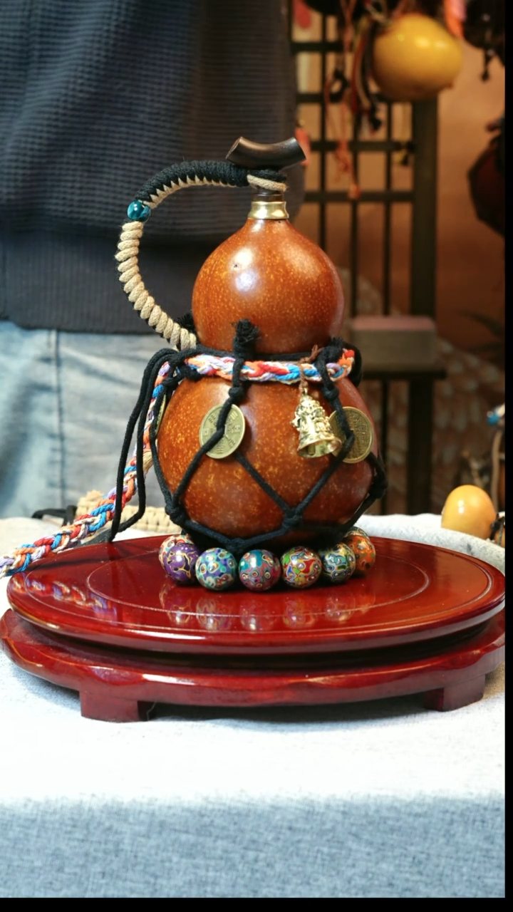 大漆葫芦，一物一拍。0946