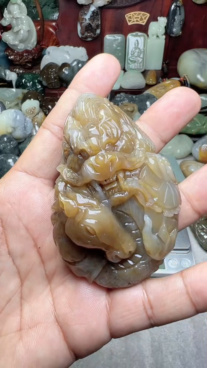 和田玉未镶嵌把件-