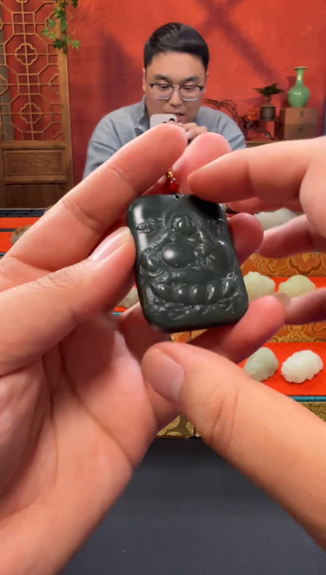 吊坠(赠链)未镶嵌和田玉佛公