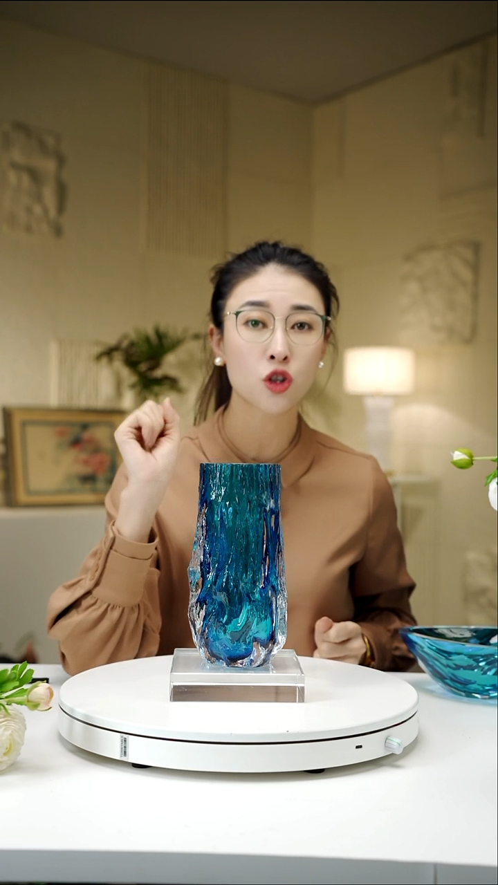 手工艺品琉璃可*福利宝石蓝树纹花瓶截图