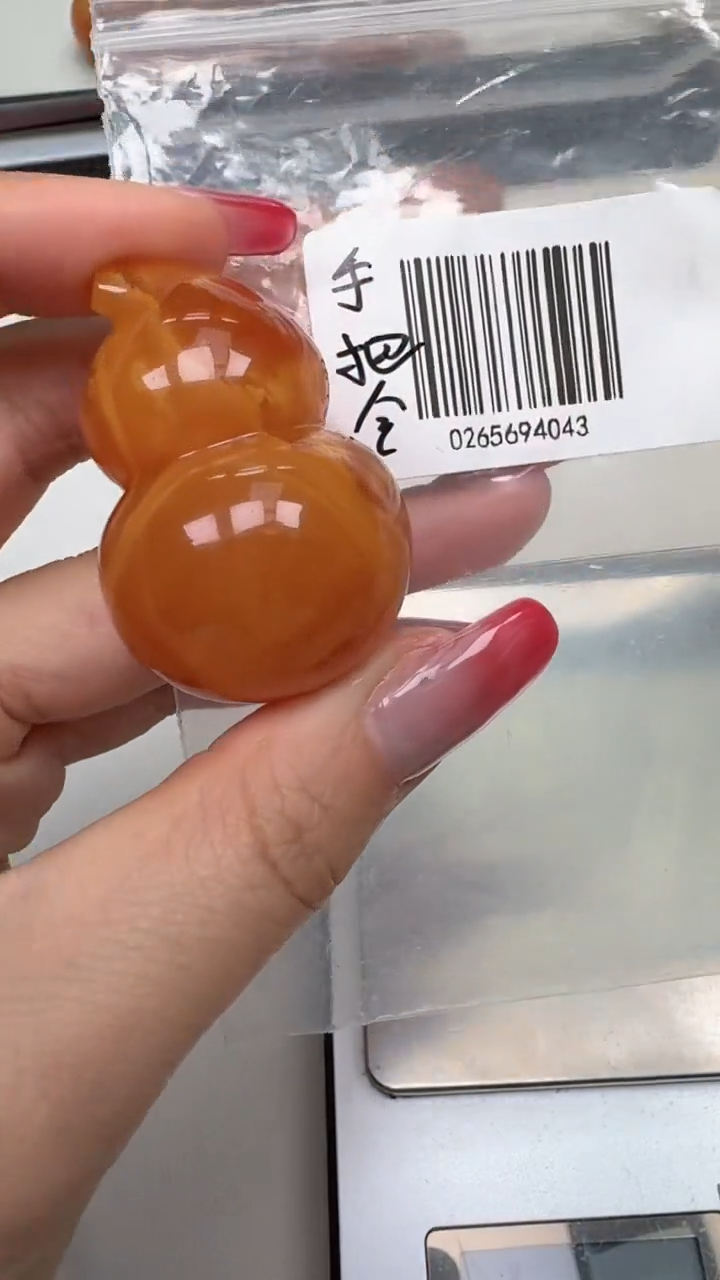 裸石琥珀未镶嵌如图