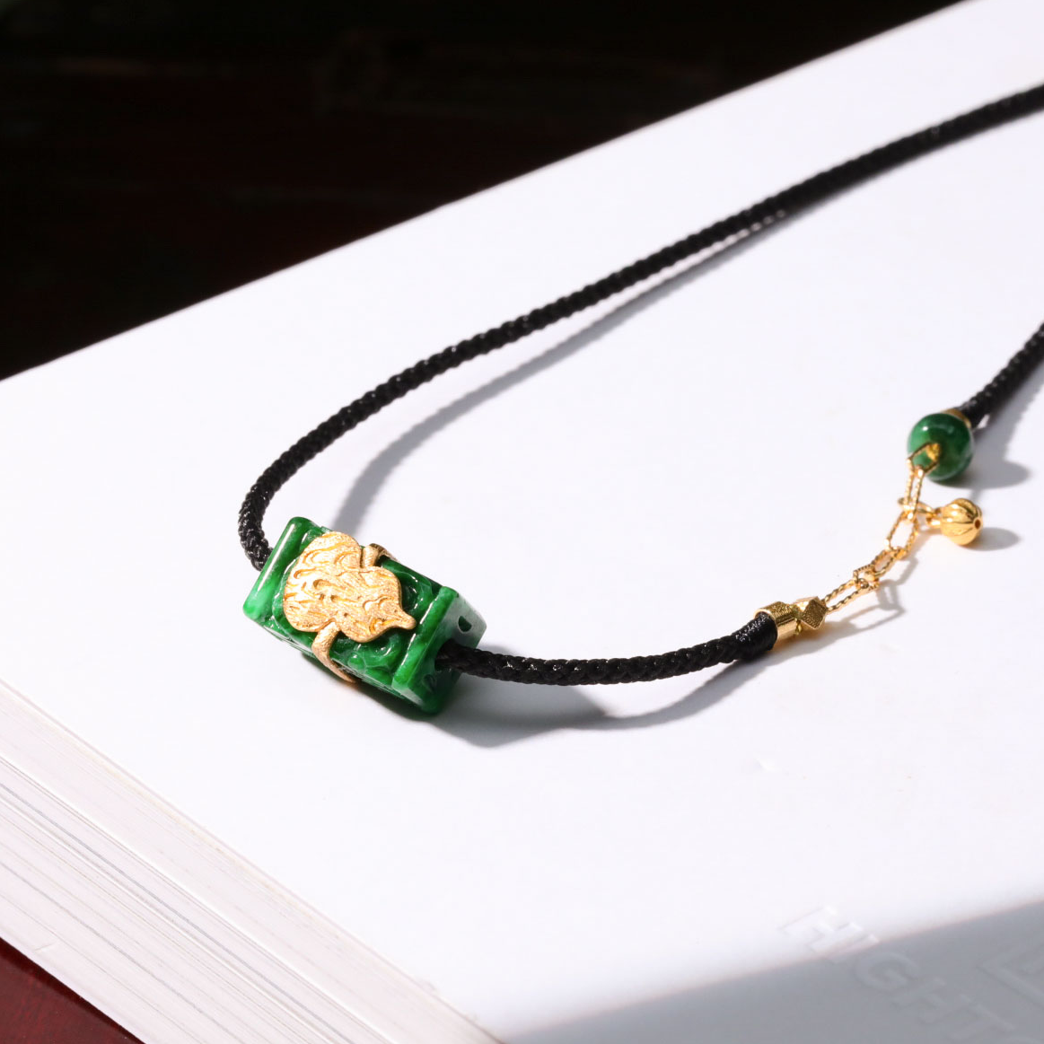【意婵】《自由集》18K金精工葫芦镶嵌缅A辣绿翡翠路路通项链-912786