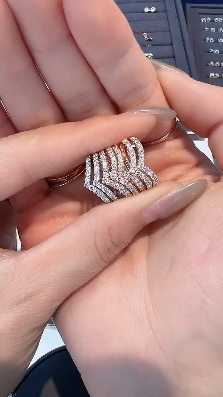 【闪购商品】钻石戒指/指环18K金镶嵌多样性发一