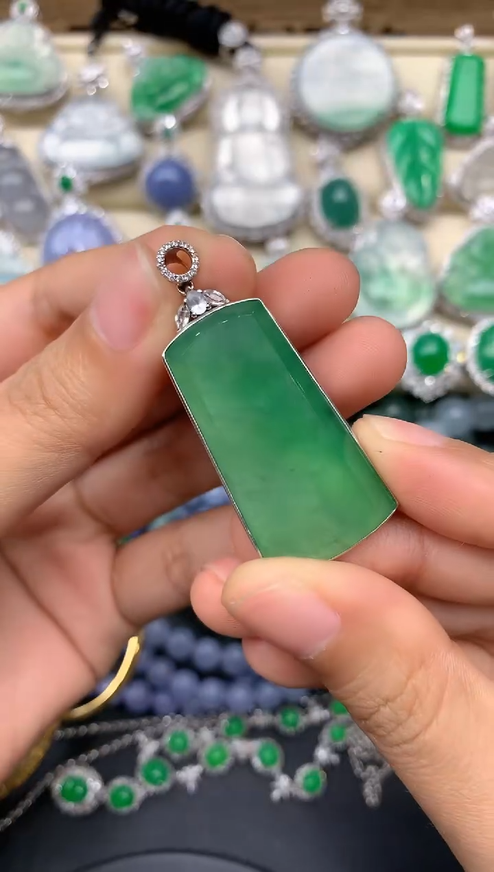 【闪购商品】翡翠颈饰18K金镶嵌284-中国好珍宝