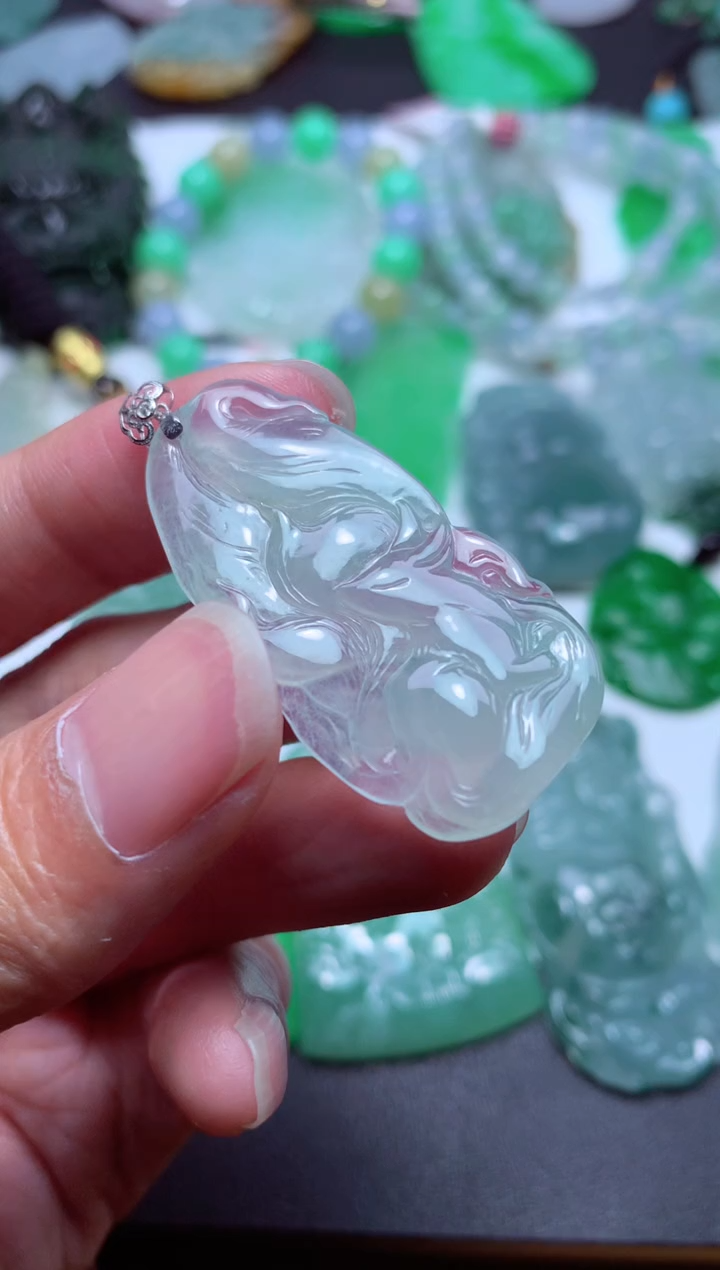 【闪购商品】翡翠颈饰未镶嵌天然翡翠