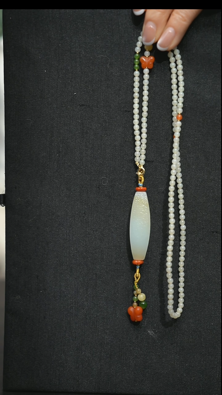 颈饰未镶嵌和田玉颈饰 未镶嵌 和田玉