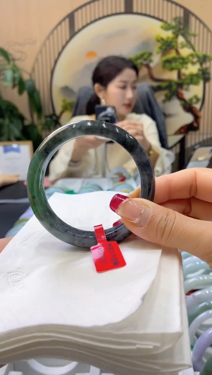 【闪购商品】翡翠手镯未镶嵌99900754