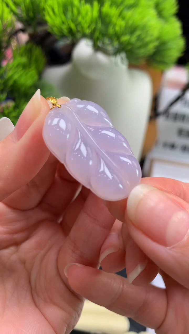 颈饰未镶嵌翡翠金**叶---120523