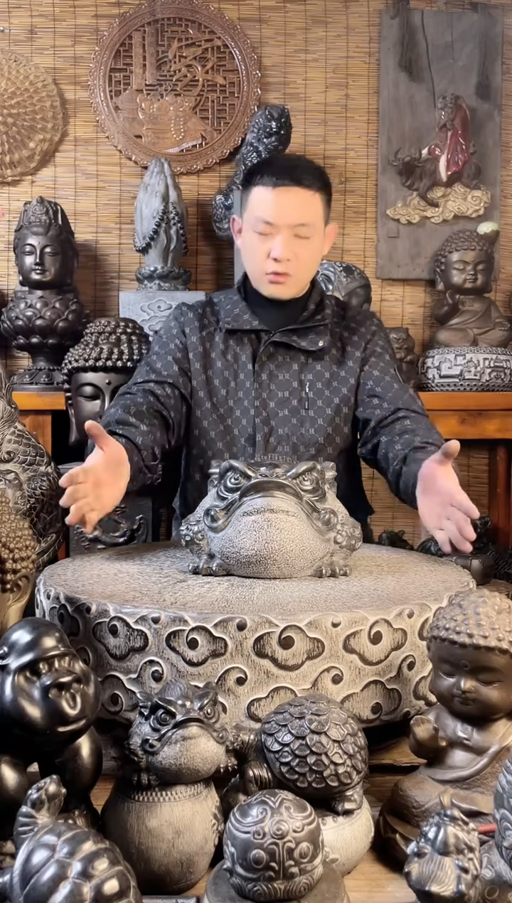 【闪购商品】23金蟾天然青石雕刻