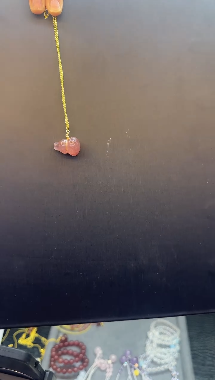 吊坠(赠链)未镶嵌水晶天然草莓晶吊坠