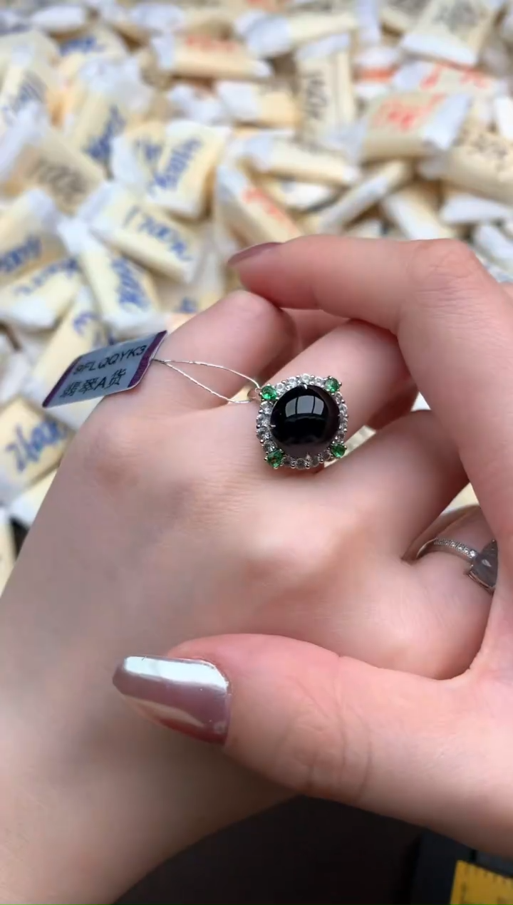 【闪购商品】翡翠戒指18K金镶嵌一