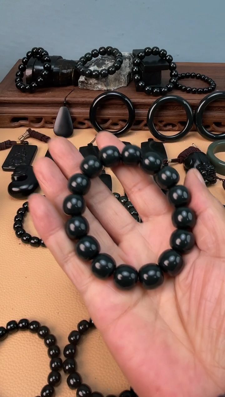 未镶嵌手串和田玉皮勒村老矿塔青卡14老型