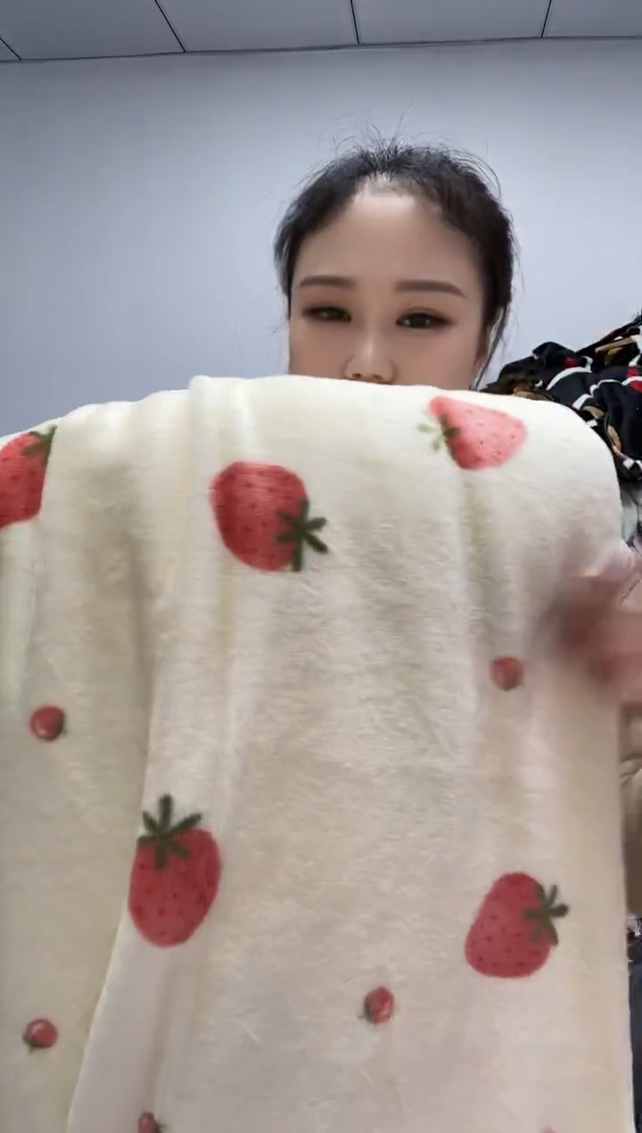 法兰绒1.8x2材质面料尺寸以主播介绍为准