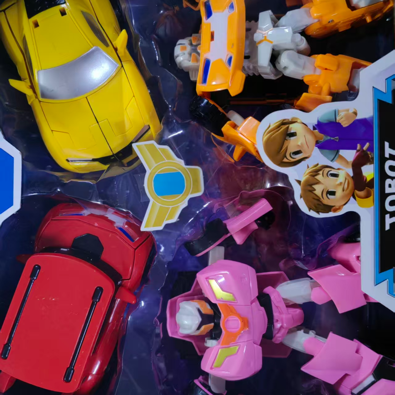  TB变形机器人汽车模型玩具