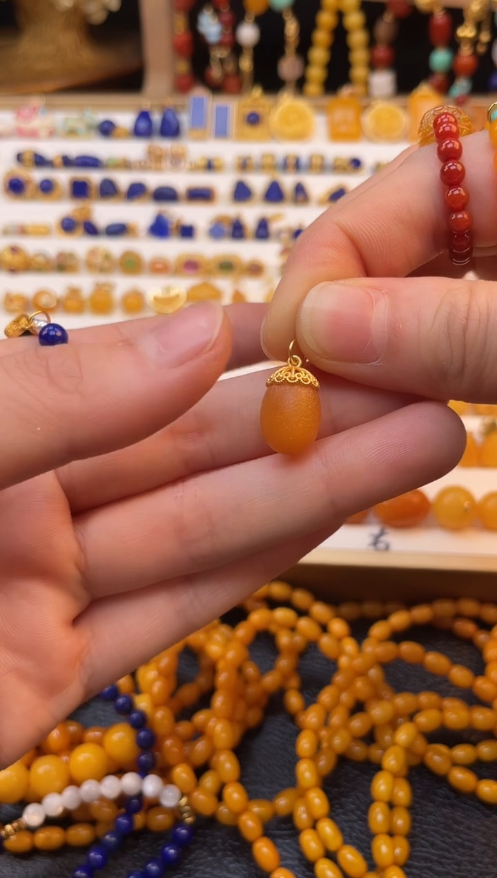 裸石蜜蜡未镶嵌蜜蜡松果一个