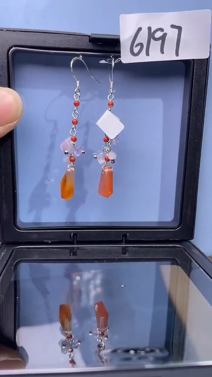 未镶嵌耳饰水晶喜欢拍