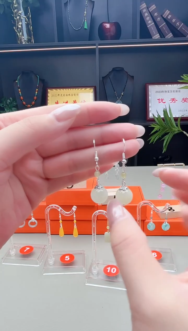 未镶嵌和田玉耳饰x26