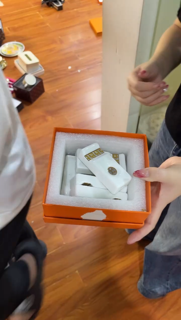 杯鸿辉家品牌瓷器，京东包邮！