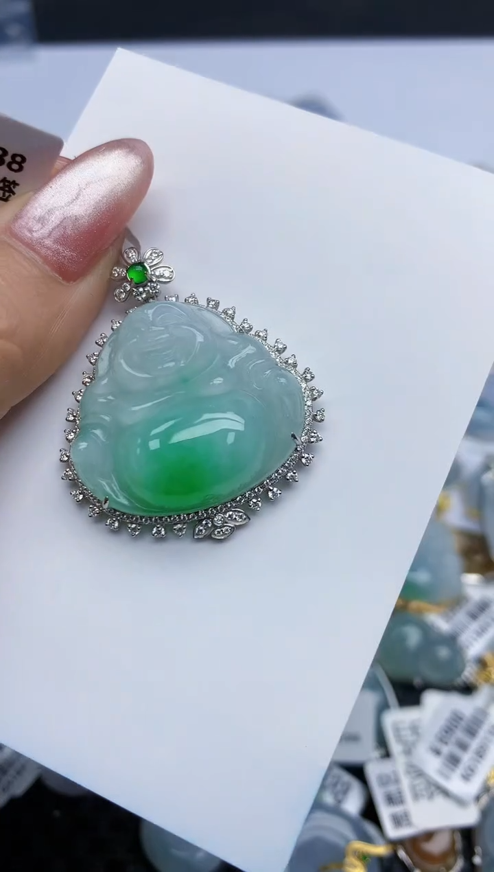 【闪购商品】翡翠挂件18K金镶嵌天然翡翠A货