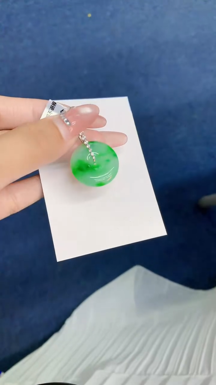 翡翠18K金镶嵌吊坠(不含链)1