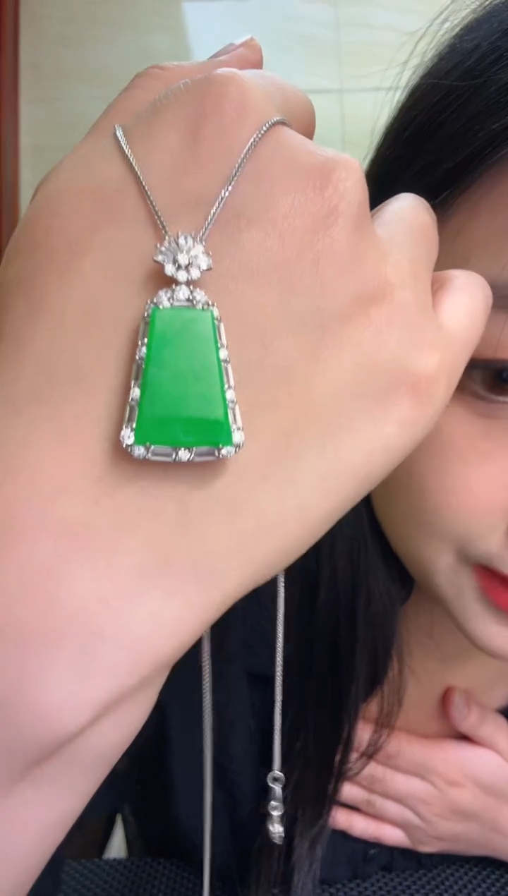 【闪购商品】翡翠吊坠(不含链)银S925镶嵌吊坠