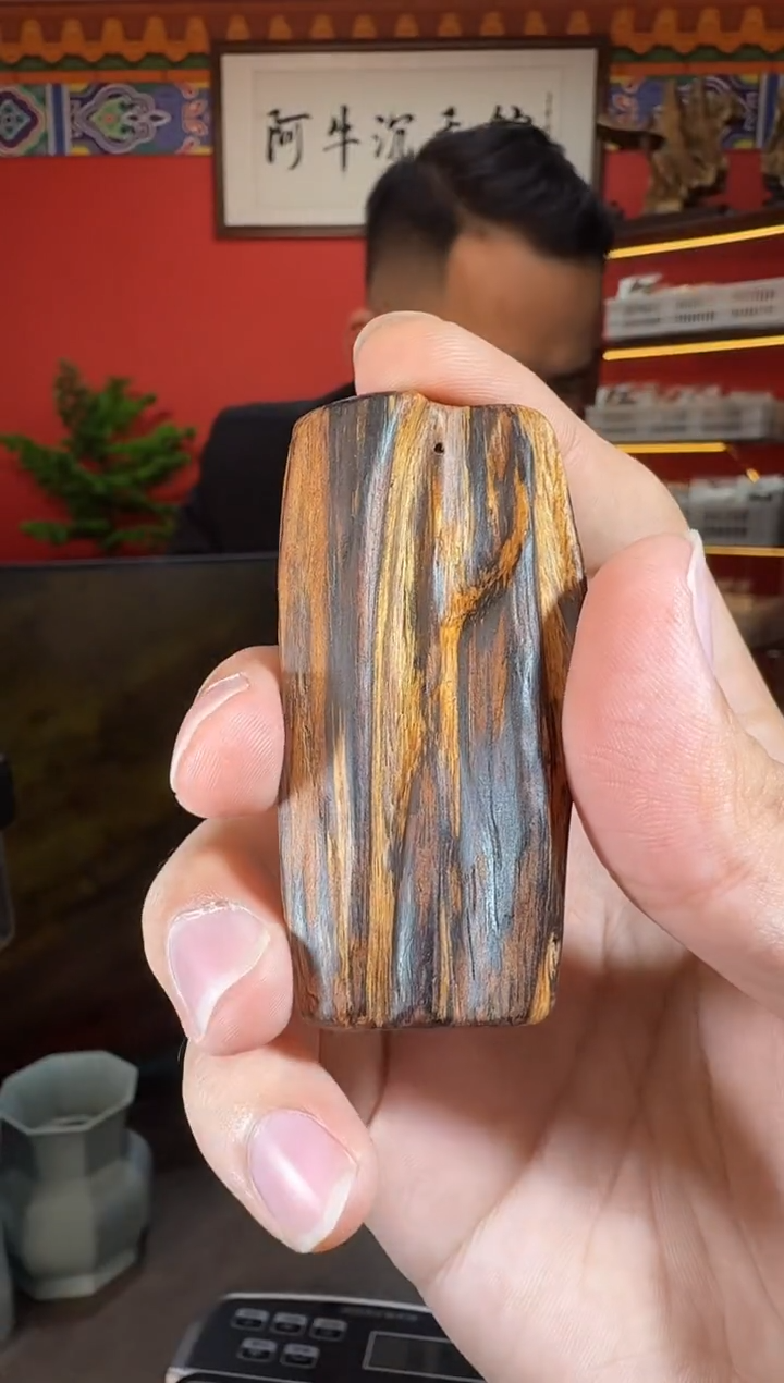 沉香吊坠C34海南树心油多样性发一