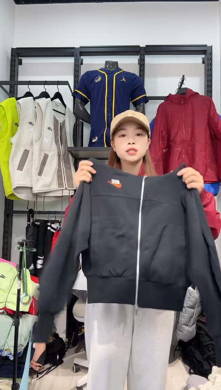 3725闪购编码 Nike/Jordan运动卫衣裤以直播间过款为准 尺码  s